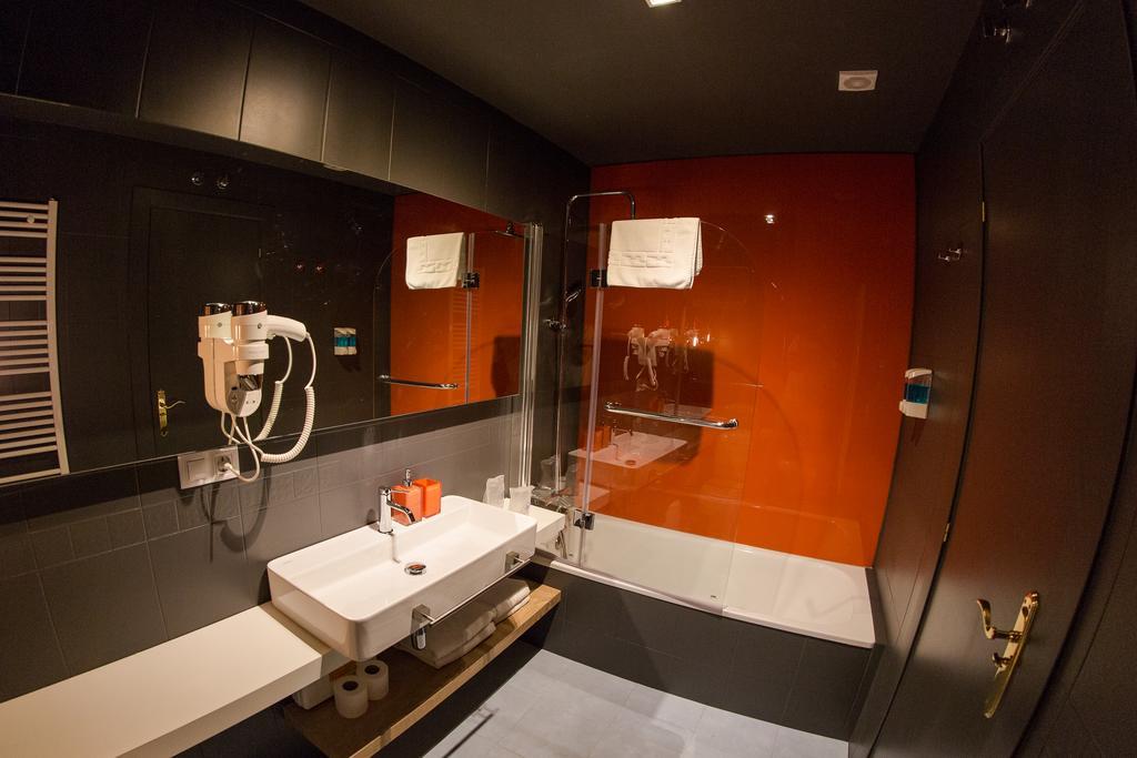 Apartamento Sombrereria Rimbombin Burgo Δωμάτιο φωτογραφία